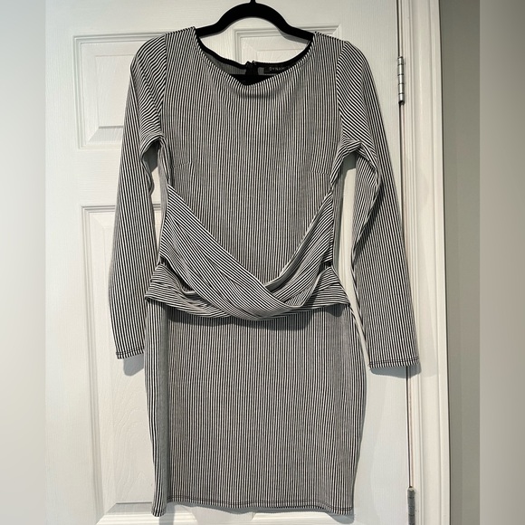 Dynamite long-sleeve dress - Picture 1 of 4
